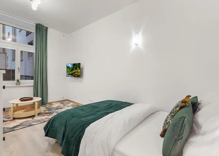 Garden Haven In Old Town Appartement *