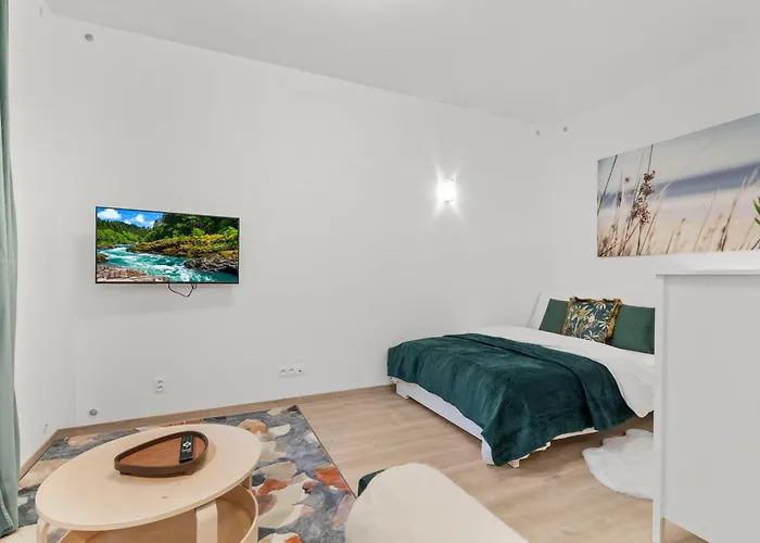 Garden Haven In Old Town *