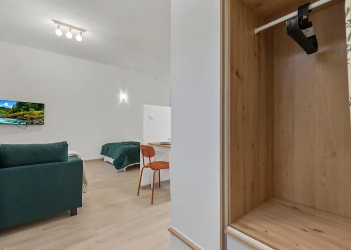 Garden Haven In Old Town