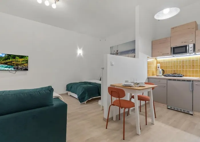 Garden Haven In Old Town Appartement Bratislava