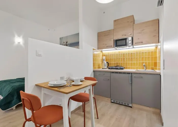 Garden Haven In Old Town