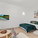 Garden Haven In Old Town Apartament *